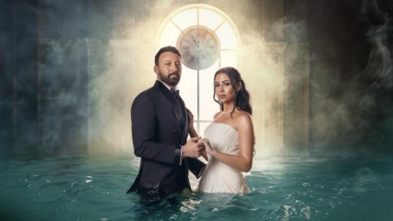 مسلسل في لحظة الحلقة 18 الثامنة عشرة